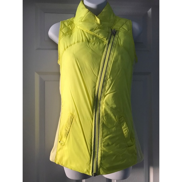 Lululemon “what the fluff” Reversible down vest - Picture 2 of 8